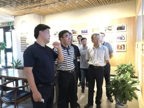 微信图片_20180803113327_编辑.jpg 微信图片_20180803113327_编辑.jpg